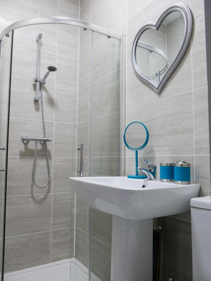 Luxury Apartments Liverpool City Center Bagian luar foto